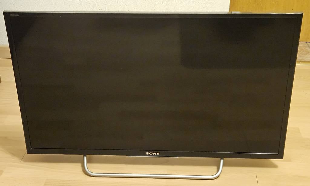 Sony Smart TV 32" (81 cm) - Modello KDL-32W705C