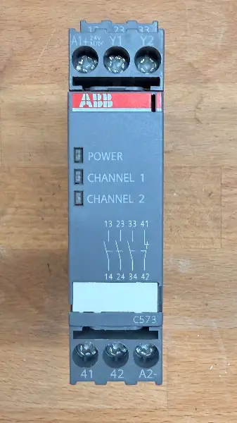 ABB C573 Sicherheitsschaltgerät