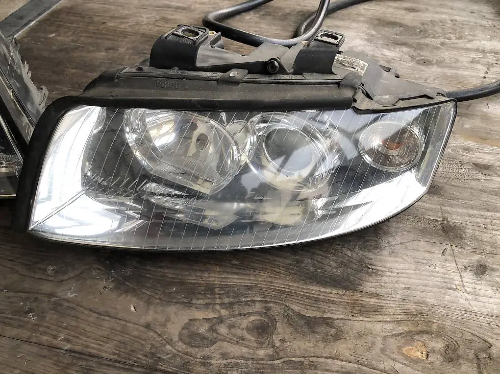 Audi A 4 Xenon Scheinwerfer BJ 2002