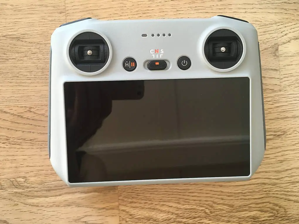 DJI RC Drohnen-Fernsteuerung Neu