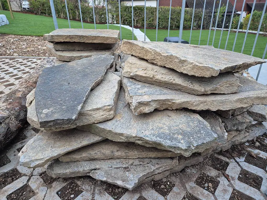 Natursteinplatten gratis zum Abholen
