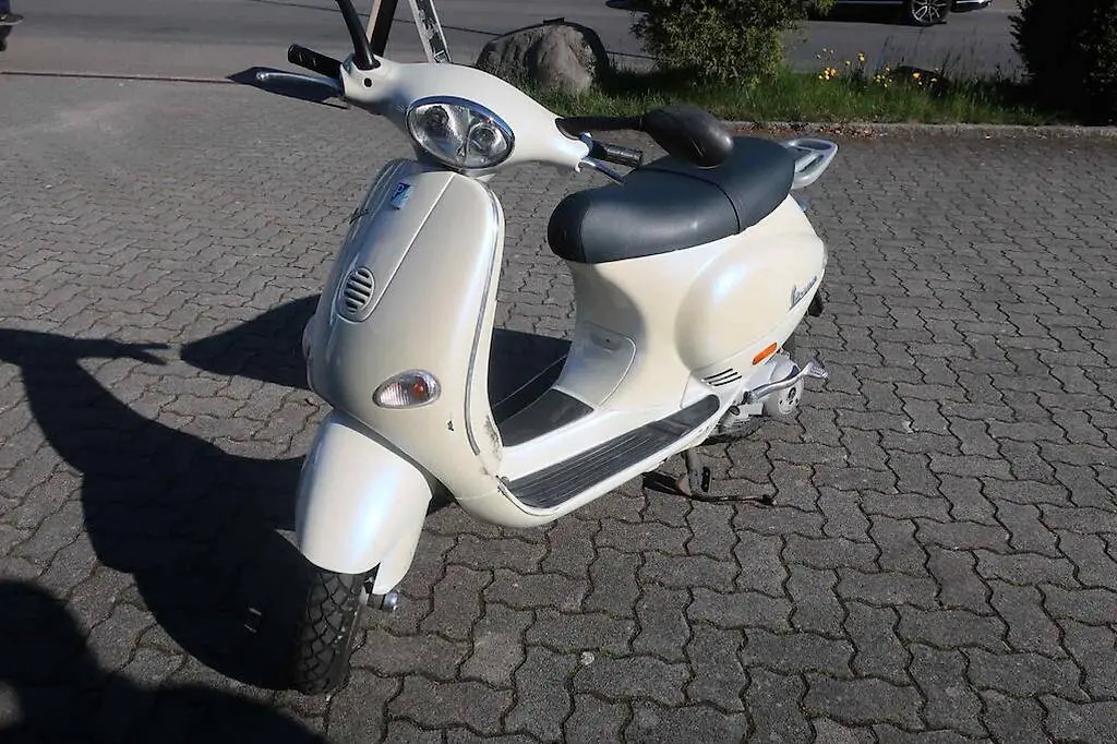 Vespa ET4 125