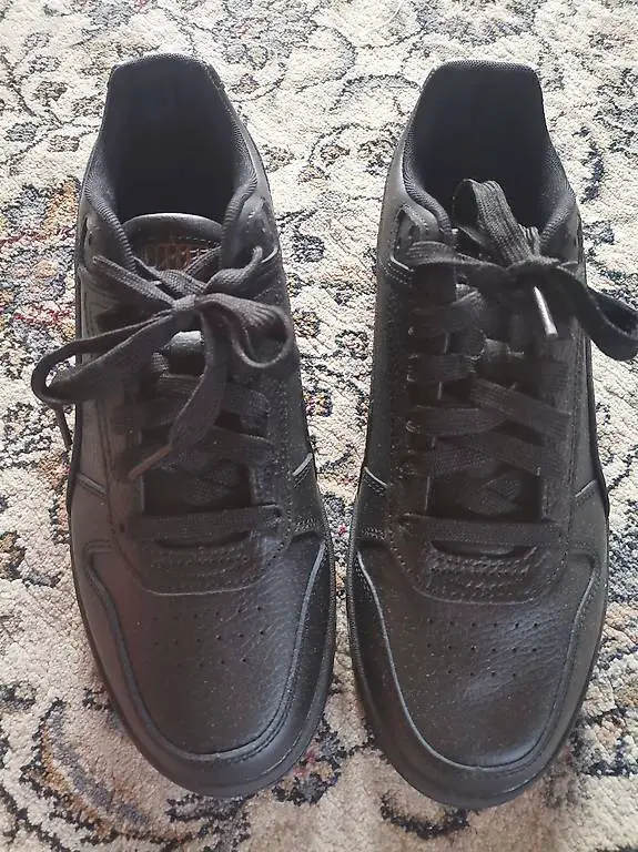 Puma Turnschuhe neu, Gr. 40.5