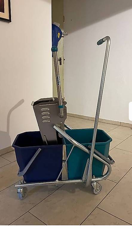 Wetrok Doppelfahreimer mit Presse