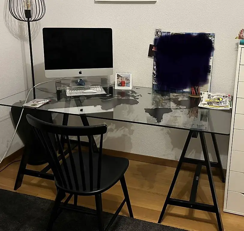 Glasschreibtisch