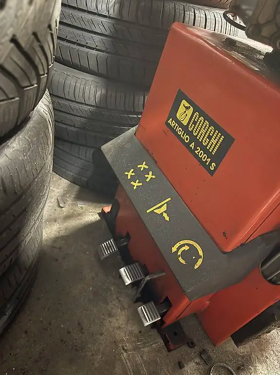 Pneumontiermaschine Corghi A2001S