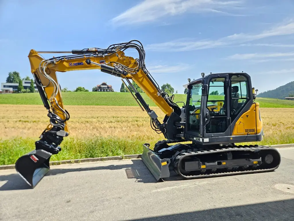 9t Raupenbagger XCMG XE80E mit VA und SQ60 SW