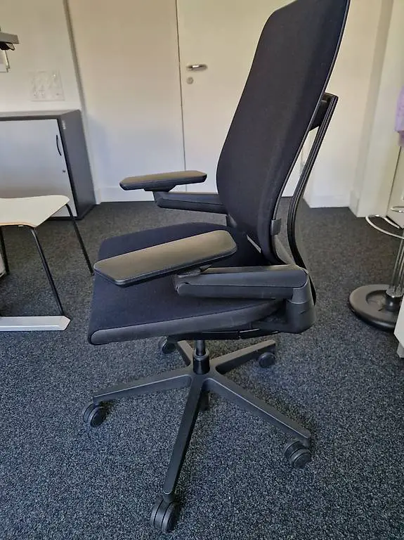 Bürostuhl