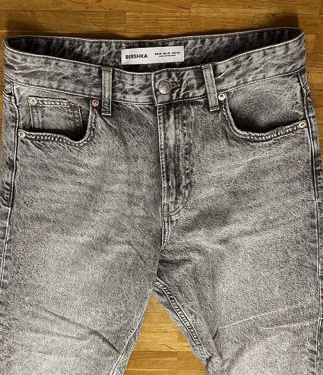Bershka Baggy Jeans Grösse 36