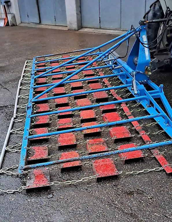 Wiesenegge Striegel 6 Meter hydraulisch, Kammplatten