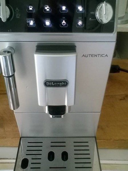 Kaffemaschine Delonghi AUTENTICA one mahlwerk ersetzen