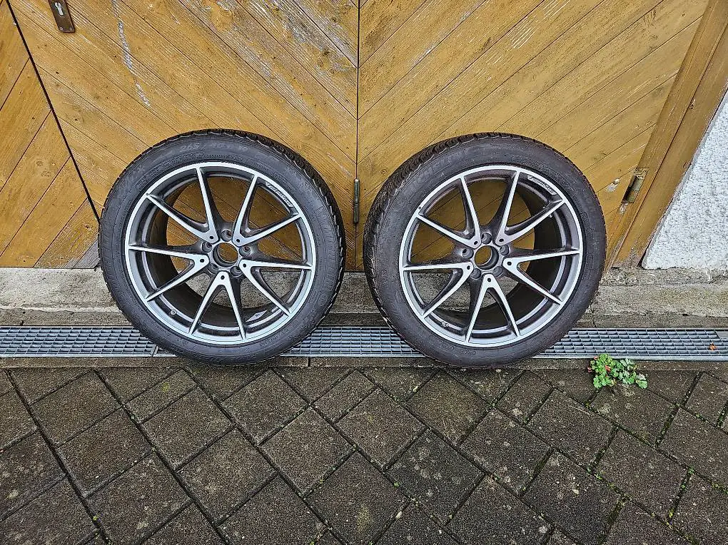 Mercedes-Benz Felgen mit Winterreifen E63 AMG 265/40 R19 102