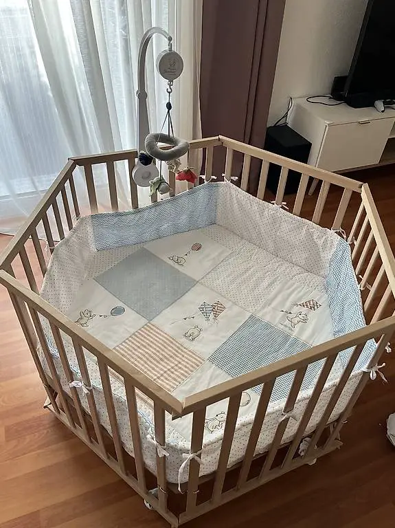 Laufgitter mit Einlage und Matratze