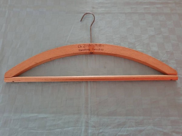  Kleiderbügel Holz Ch. Zindel - Maffel Handlung Maienfeld