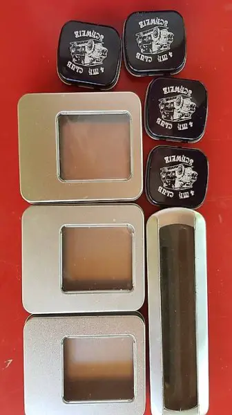 Verschiedene Metalldosen - boîtes en métal