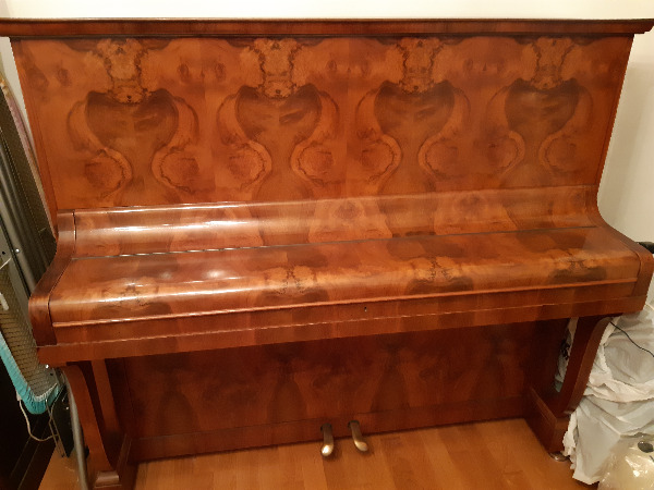 Burger Jacobi Klavier