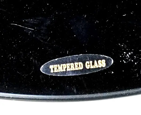 Salontisch mit Zeitungsständer neu