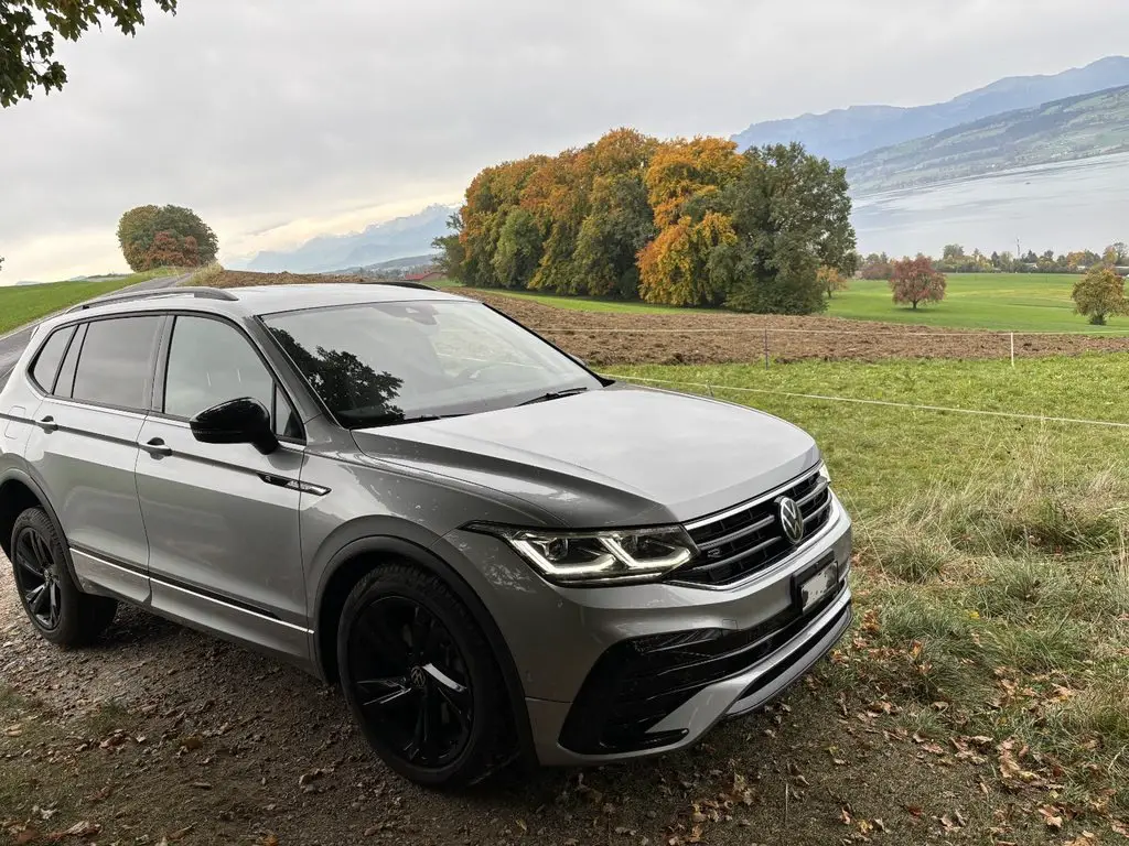 VW Tiguan Allspace 2.0 TSI R-Line DSG