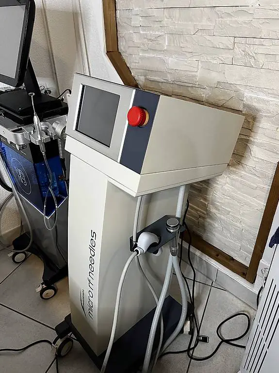 RF Microneedling Profi-Gerät