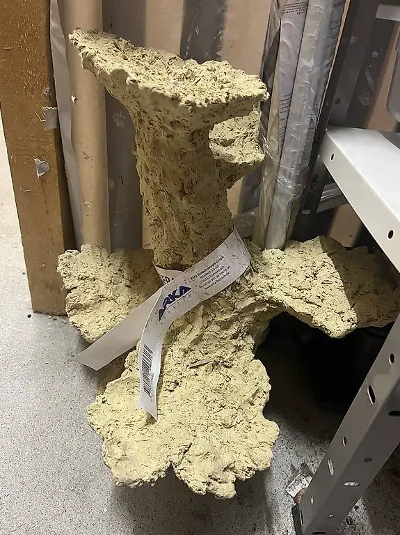 Vendo roccia Arka mai usata