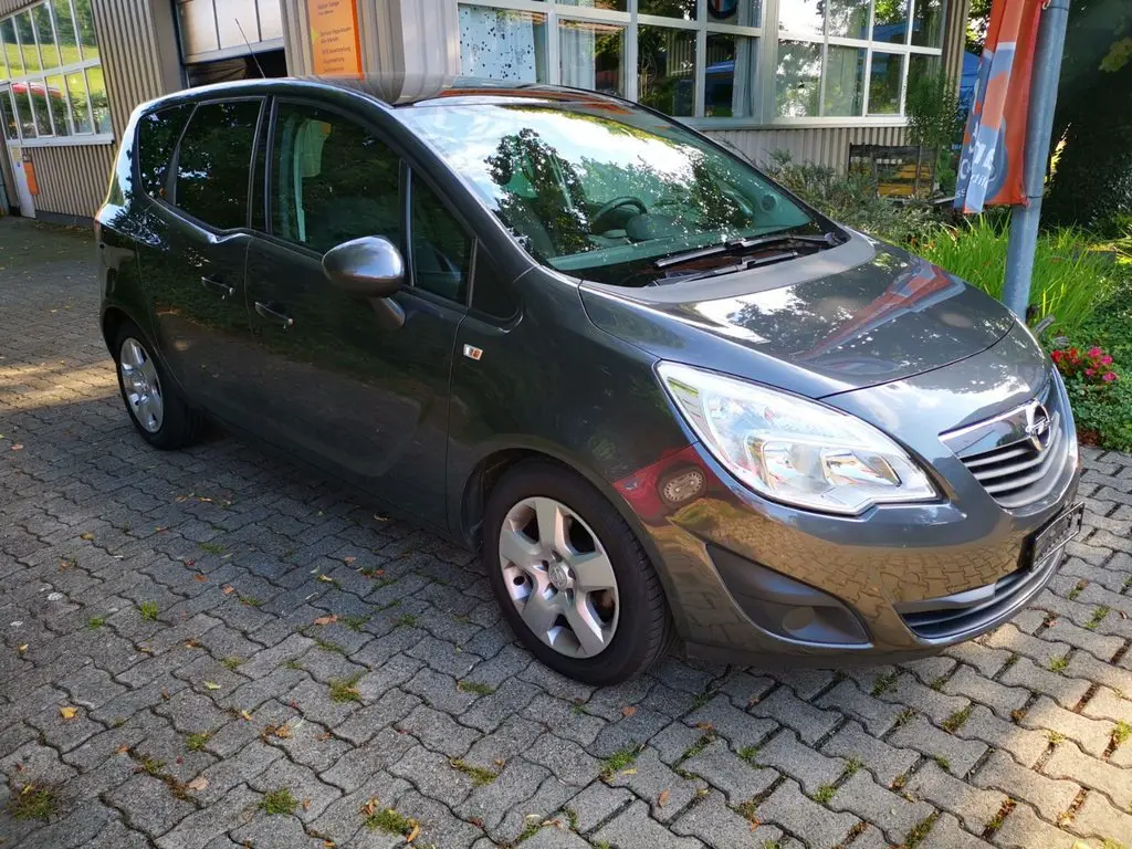 OPEL Meriva 1.4T Enjoy
