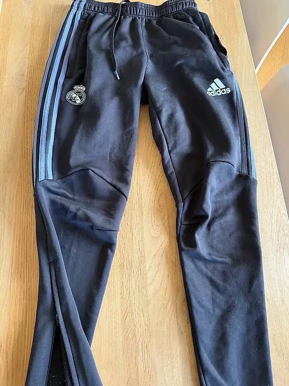 Training Adidas nero taglia XS