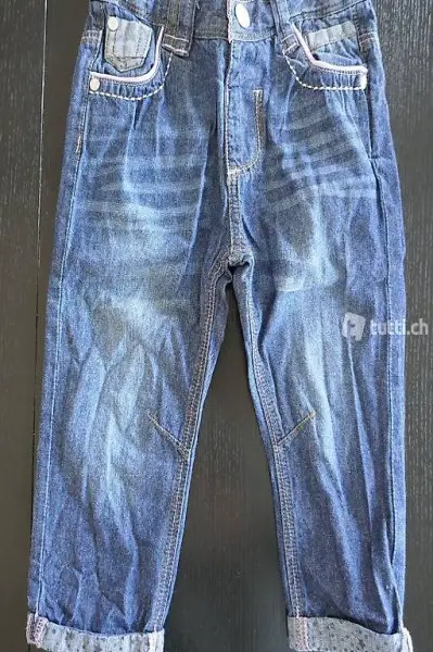 Neuwertig: Jeans mit Sternenknopf Gr. 92
