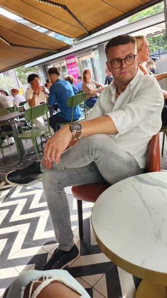 Etes-vous c"elle que je recherche?