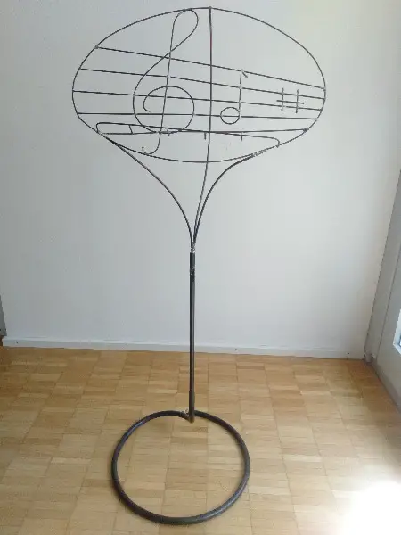 Unikat - handgemachter Notenständer mit Notenschlüssel