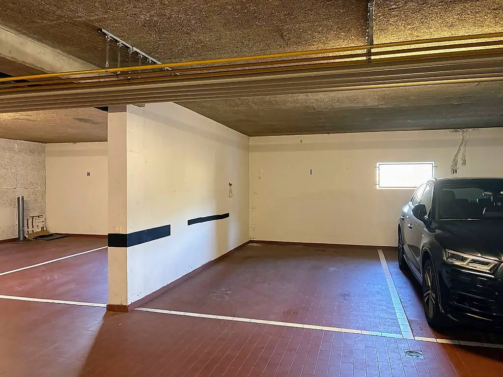Posto auto in autorimessa a due passi da Clinica Moncucco