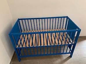 Babybett Sundvik ikea blau