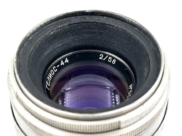 Das Helios 44 58mm F2 mit dem Swirly Bokeh