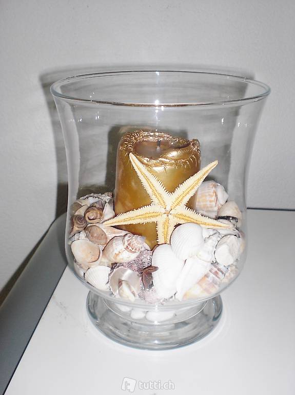 Windlicht mit Inhalt