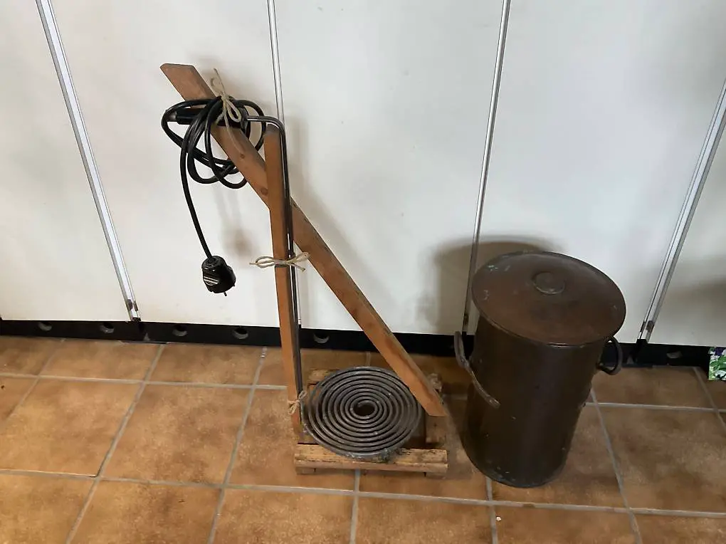 Kupferkessel mit Deckel und Rechaud ca. 1930