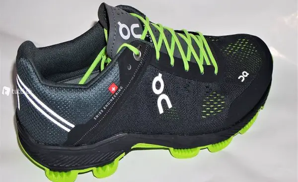 38.5 NEU 220.- Swiss On Running Cloud Sneakers Laufschuhe