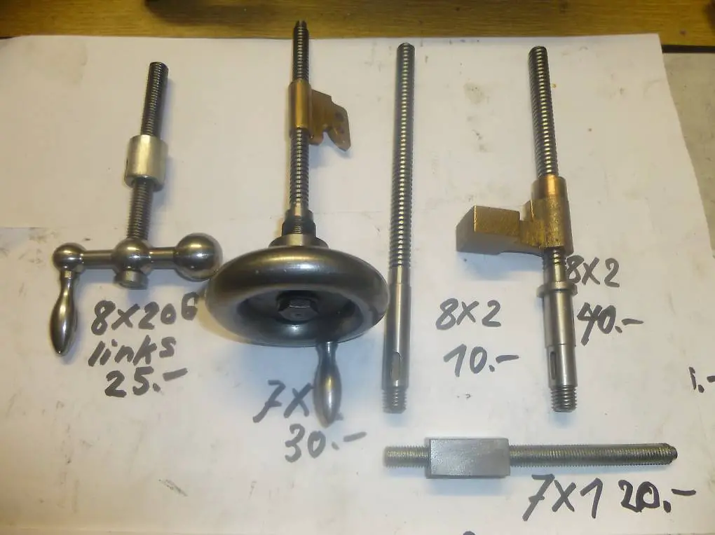 Spindel 8mmX 20 Gänge mit Mutter