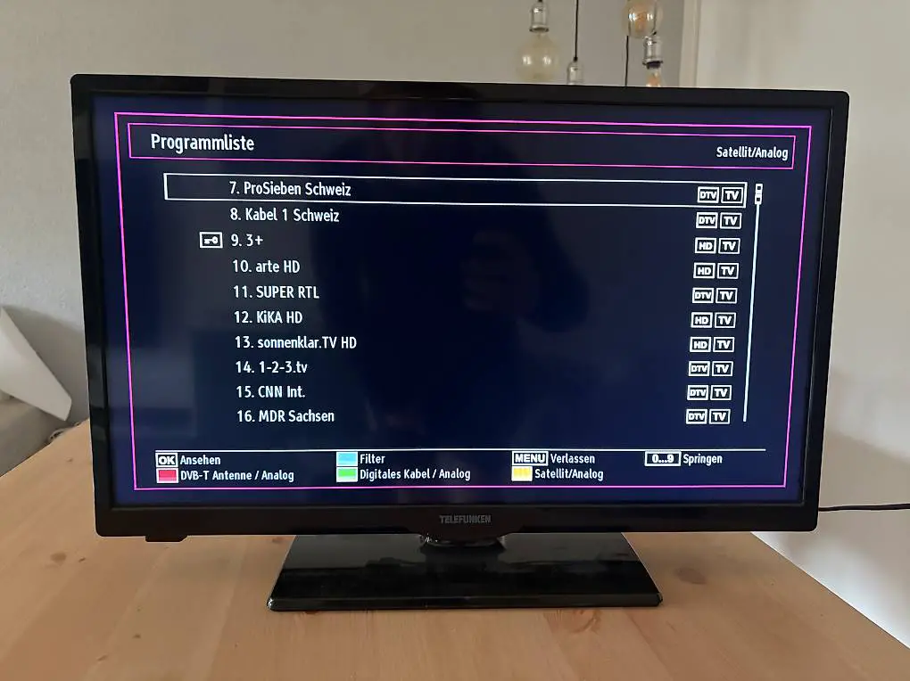 24" TV von Telefunken