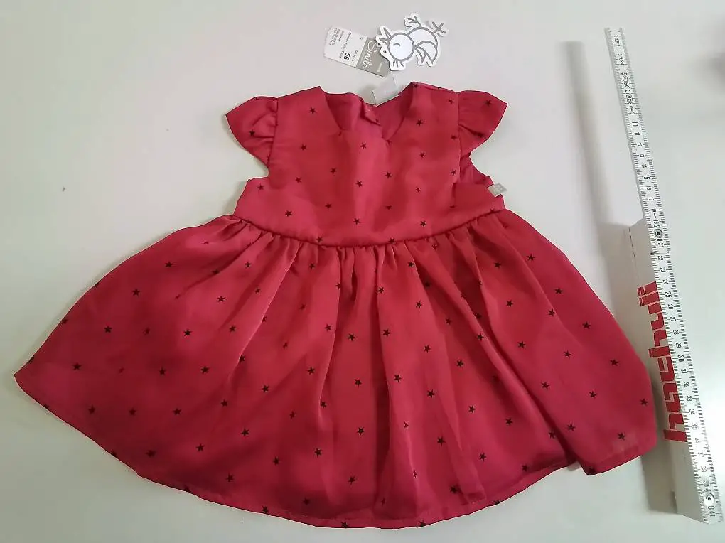 Babykleid rot mit Unterrock NEU Grösse 56