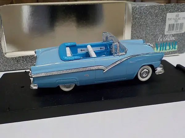 Ford Fairline Modellauto