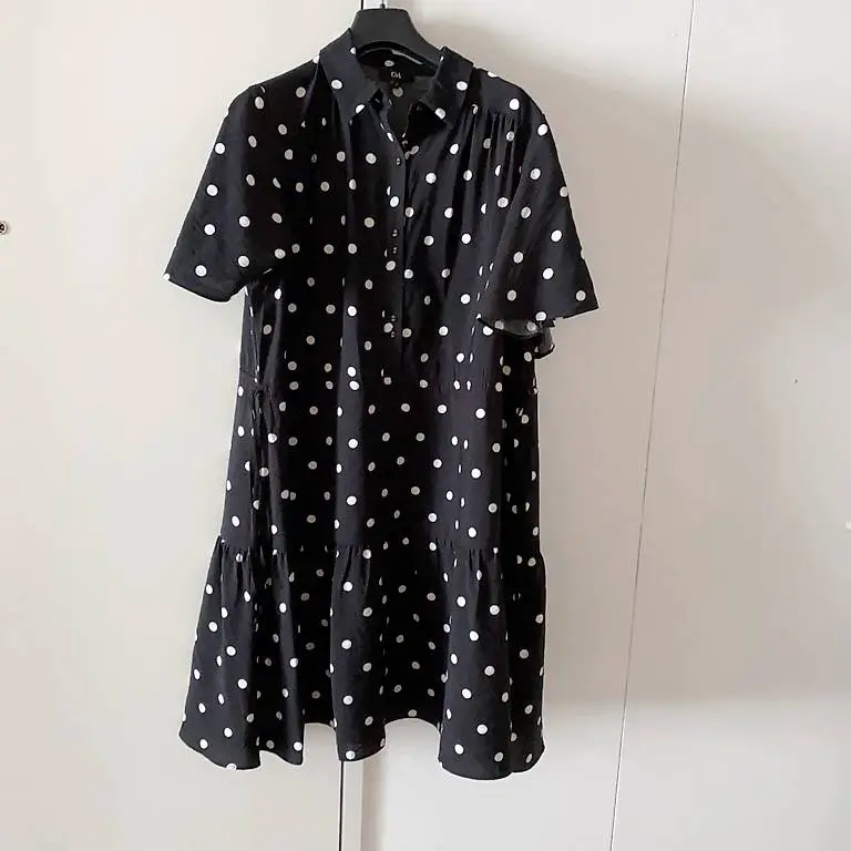 Schwarzes C&A Sommerkleid mit weissen Punkten