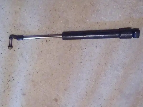 VW Käfer karmann Lenkungsdämpfer.