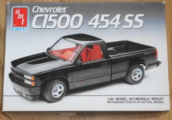 AMT Chevrolet C1500 454 SS Pickup 1:25