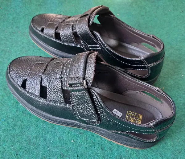 Sommerschuhe Sandalen für Herren