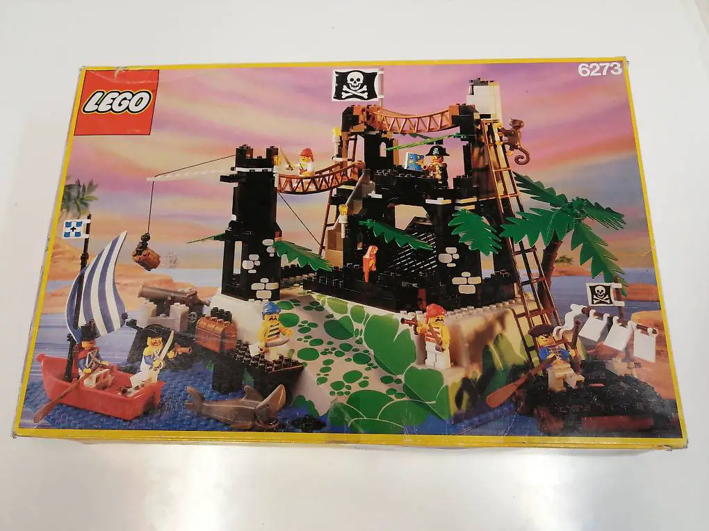 Lego 6273 Pirates Rock Island Refuge OVP