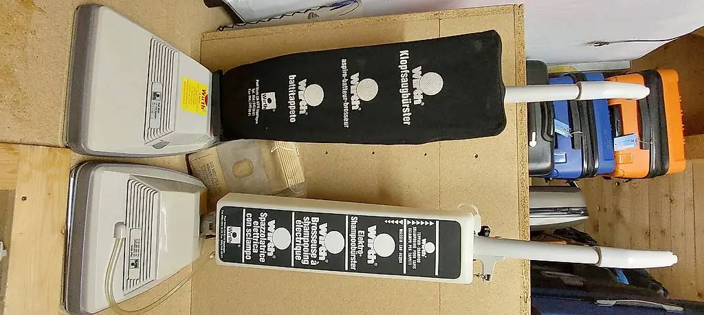 Wirth Klopfsaugbürster & Wirth Elektro-Shampoobürster