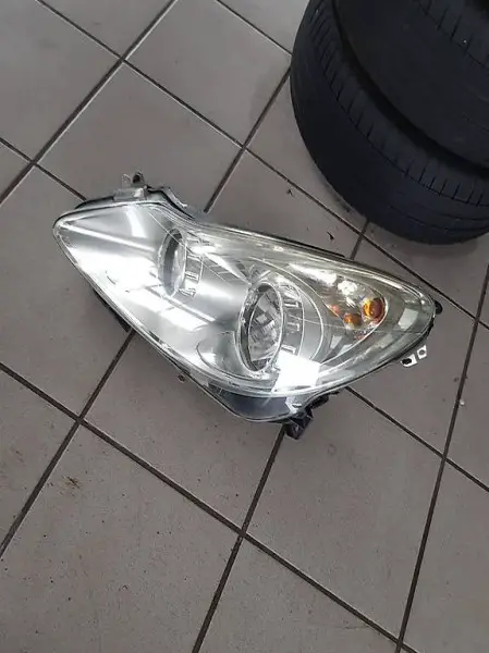 Opel Corsa D Scheinwerfer links