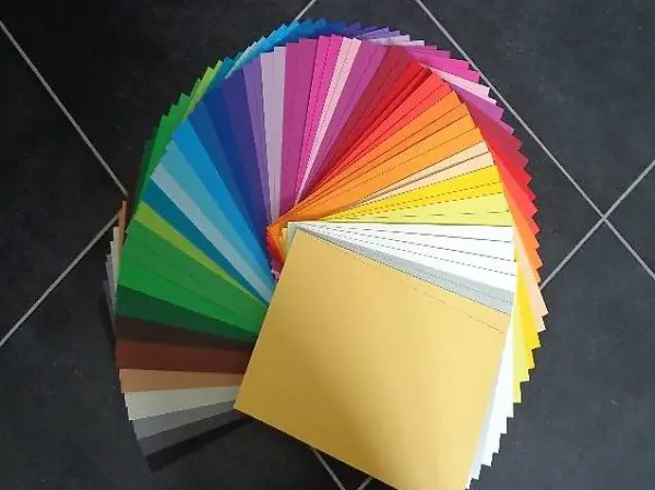 Fotokartons A4 300g 72 Stück / 36 Farben