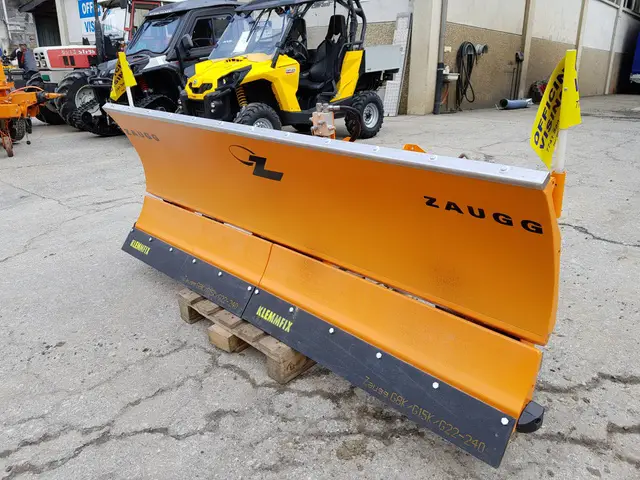 ZAUGG, G8K-240-45°, Kommunaldienst