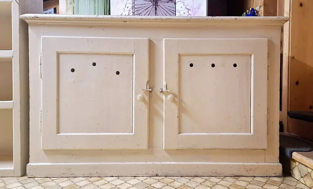 Möbel / Kasten Antik ca. 100 Jahre Alt