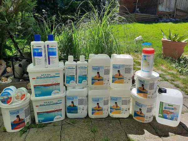 Poolprodukte günstig wegen Poolaufgabe